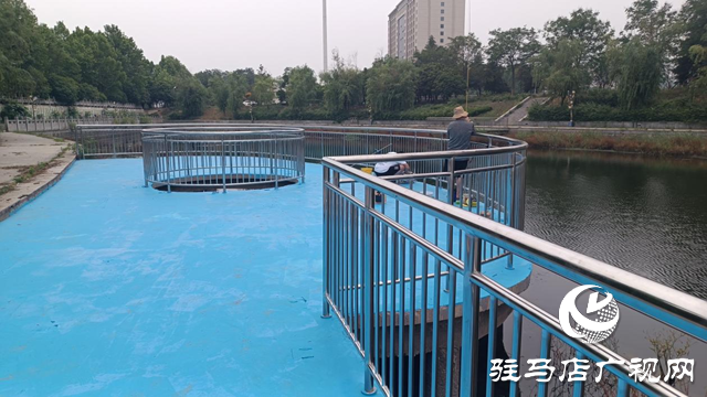 駐馬店開源大道沿河破損觀景臺(tái)修繕一新