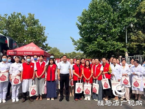 平輿縣星火志愿者協(xié)會(huì)積極開(kāi)展“6.14獻(xiàn)血日”志愿服務(wù)活動(dòng)