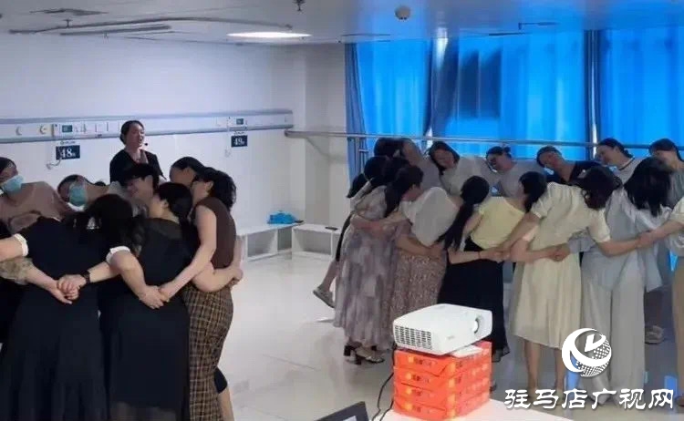 正陽(yáng)縣人民醫(yī)院護(hù)理部組織開展“用心賦能 健康幸?！眻F(tuán)體問(wèn)題管理家實(shí)踐活動(dòng)