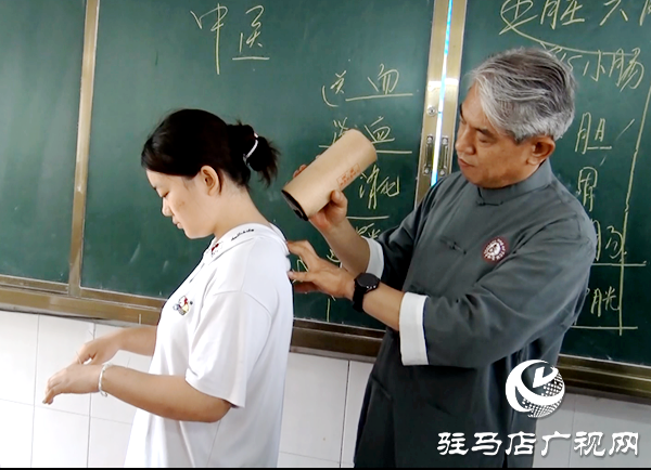  遂平縣:中醫(yī)文化進(jìn)校園 弘揚(yáng)國粹助成長