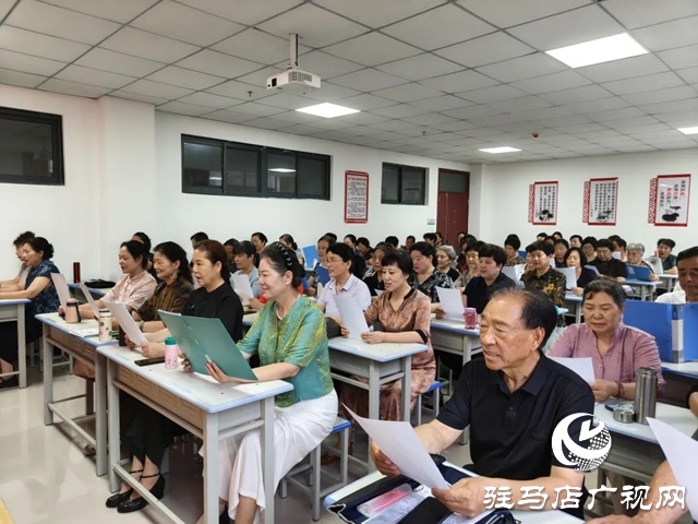 泌陽縣舉辦《花開中國》公益學唱活動