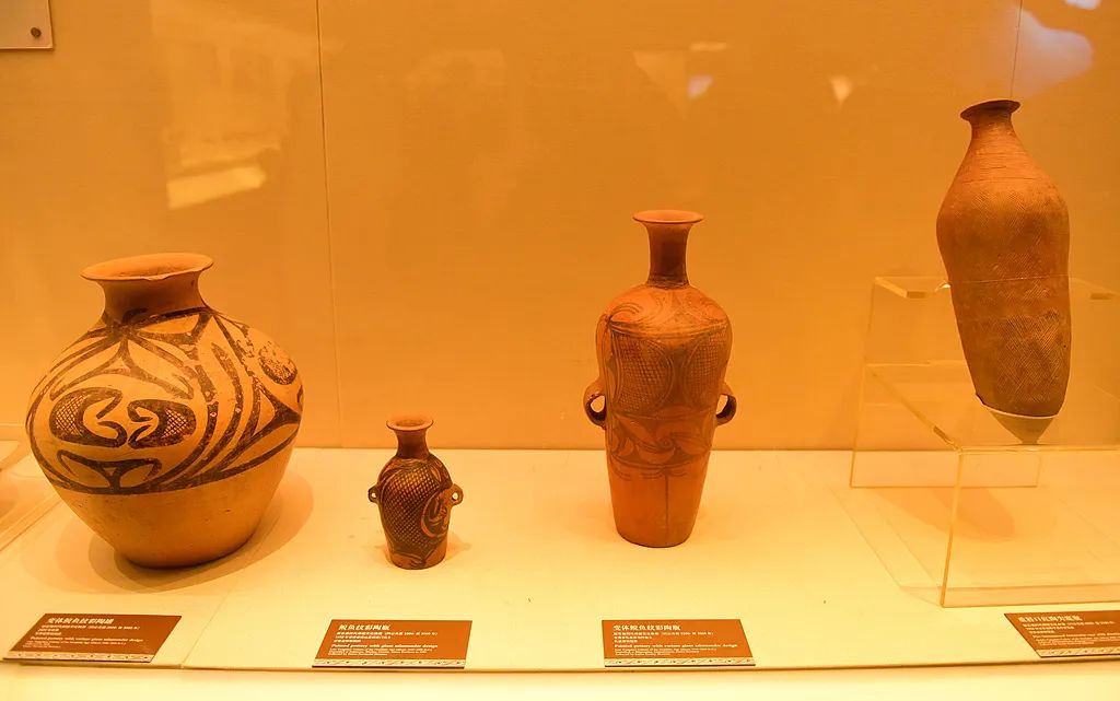 文博日歷丨5000多歲的“陶二妮”帶你認識彩陶