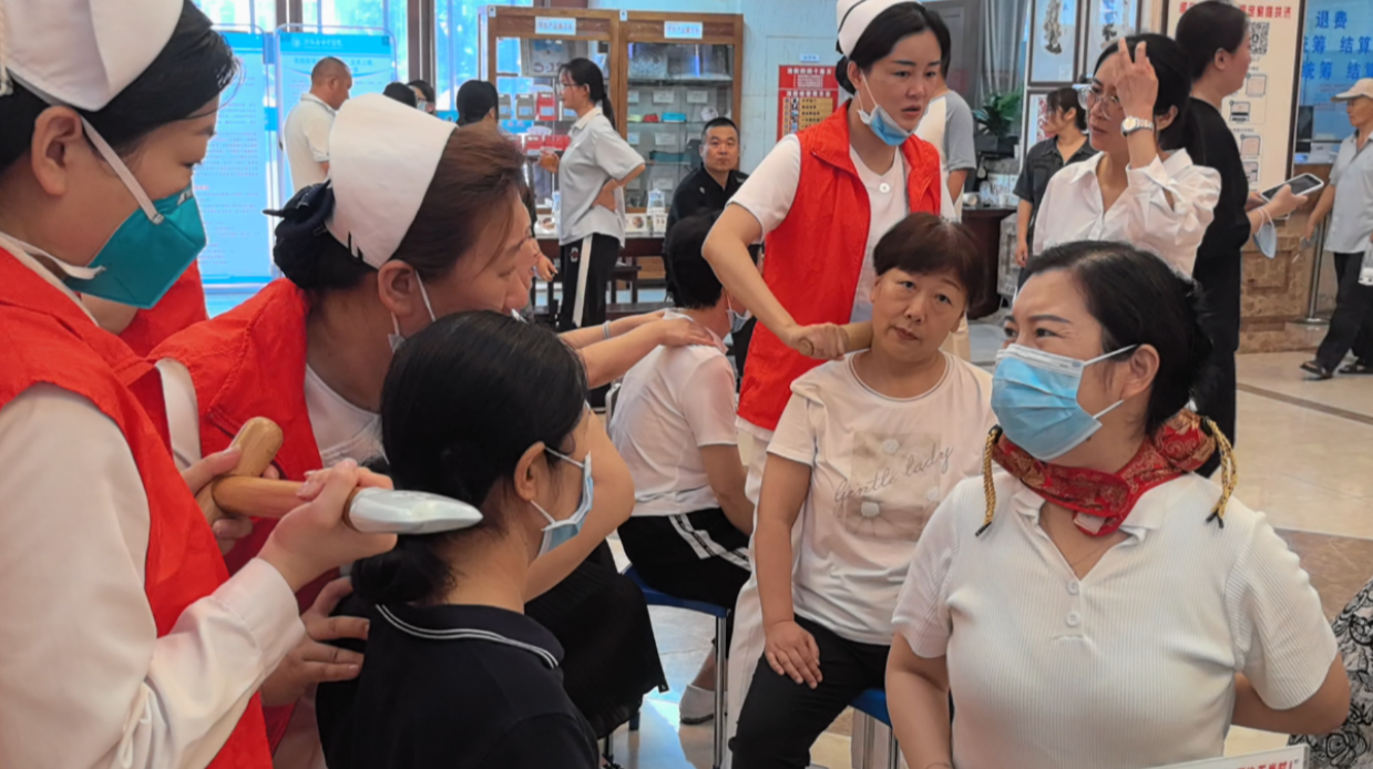 夏至已至，健康先行，駐馬店市中醫(yī)院開展“冬病夏治”義診活動