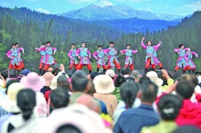 　　一元?jiǎng)?chǎng)，點(diǎn)燃大眾看戲熱情