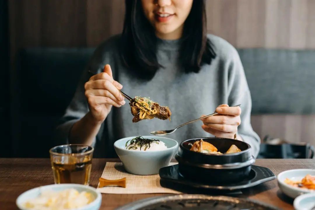 很多病都是“撐”出來的！想延長(zhǎng)壽命，記得這樣做