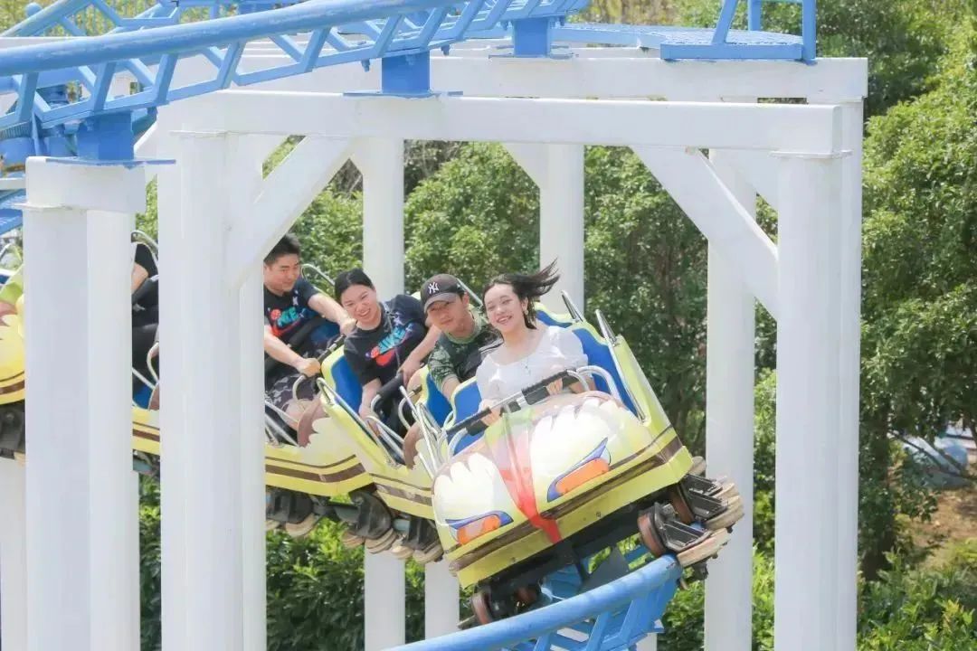 亞洲首臺(tái)站立式過山車要來上海了！