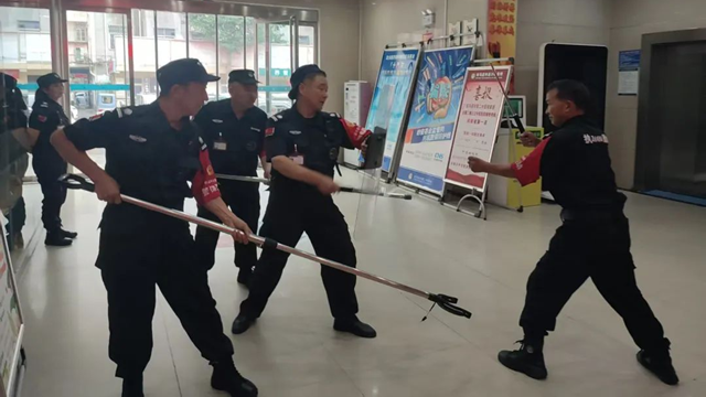  消防安全不松懈 演練護(hù)航保平安——駐馬店市第二中醫(yī)院消防培訓(xùn)演練活動