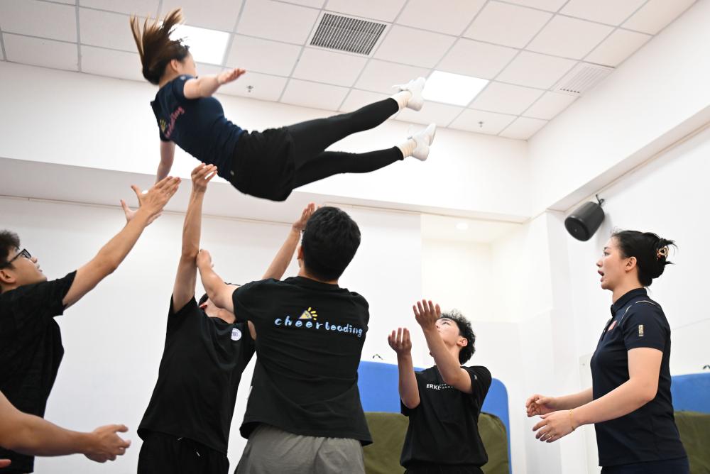 追光丨準(zhǔn)考證別扔！小心損失“一個億”