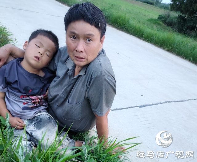 泌陽“中國好人”呂紹軍：荒郊救助異鄉(xiāng)精神病母子 
