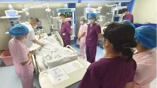  患者心包積液命懸一線，駐馬店市第一人民醫(yī)院“一針穿刺”接通生命通道