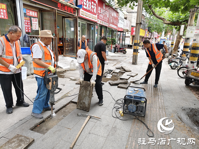  開發(fā)區(qū)城市管理局：積極開展路面修補 營造良好出行環(huán)境