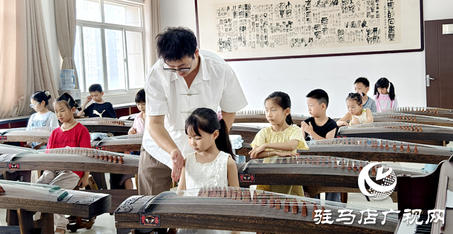 奏響童真雅韻！駐馬店市文化館少兒公益古箏課開課