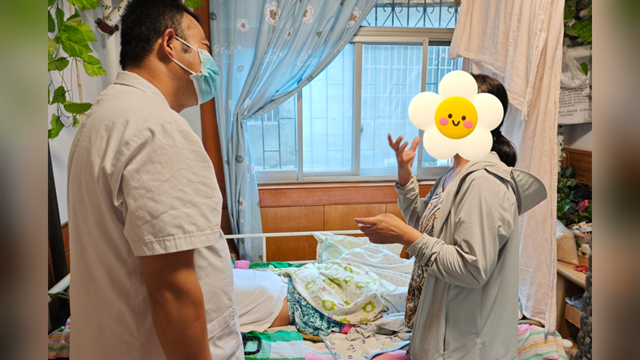  白衣步履叩響健康之門——駐馬店市第二中醫(yī)院上門診療，守護(hù)銀齡安康