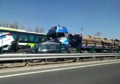 多車相撞，無(wú)責(zé)車也要賠付嗎？