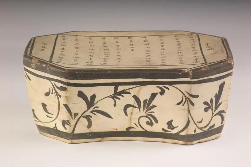 每日文博丨古人為何睡瓷枕？除了夏夜消暑，還能……