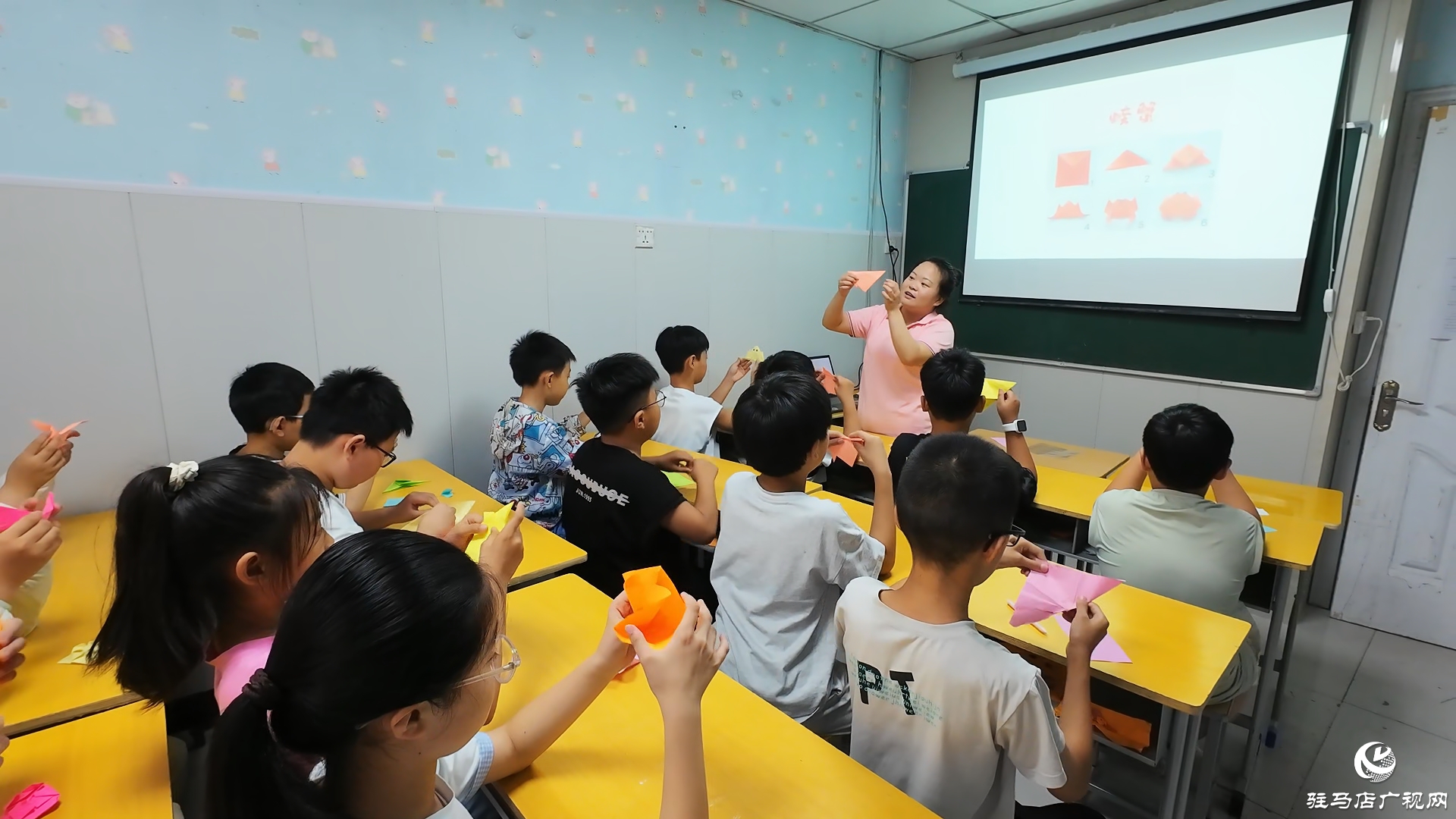 正陽(yáng)縣：愛心托管“托”起多彩假期