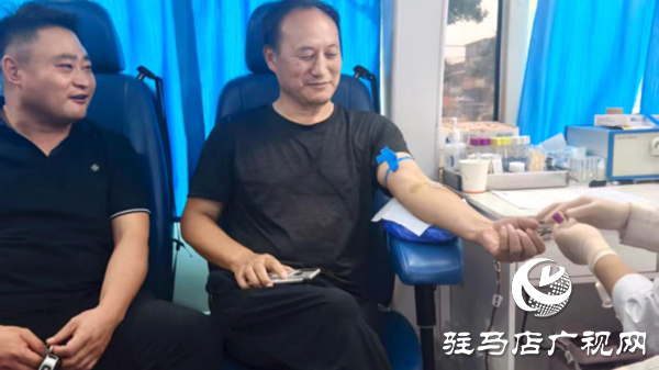 平輿縣辛店鄉(xiāng)：干群踴躍齊獻血 無償奉獻顯擔(dān)當(dāng)