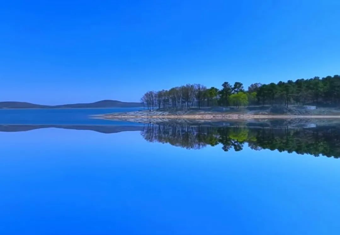 逃離鋼鐵森林！暑期親子游駐馬店銅山湖全攻略：游船、野趣、自然療愈之旅