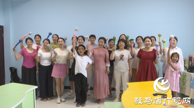 駐馬店市職工心理健康服務(wù)中心開辦“一‘錘’煥活 心身元?dú)?rdquo;養(yǎng)心課堂