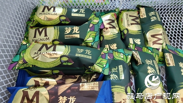 高溫催熱“清涼經(jīng)濟(jì)”，平價(jià)雪糕成年輕人新寵