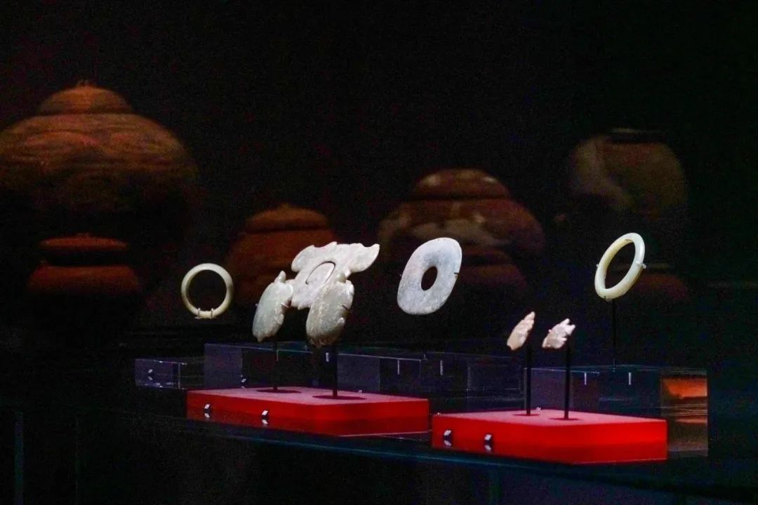 古文明大展上?！皥F(tuán)建”，每個(gè)都想去→