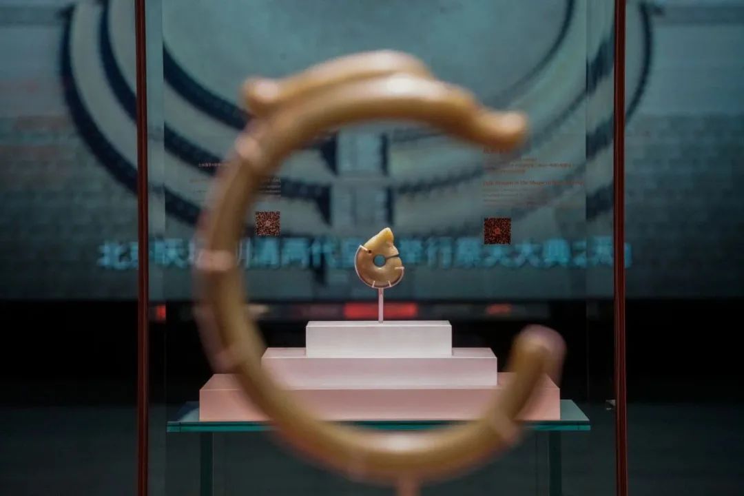 古文明大展上?！皥F(tuán)建”，每個(gè)都想去→