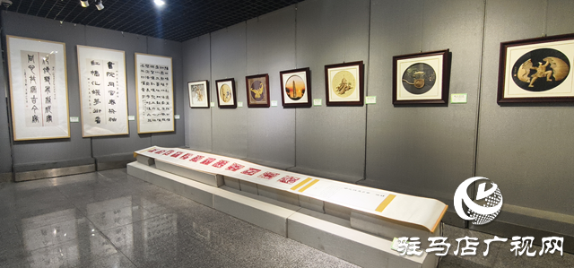 “翰墨丹青·天中風(fēng)華——蔡國(guó)六百年文脈相承藝術(shù)作品展”在駐馬店市文化館開展