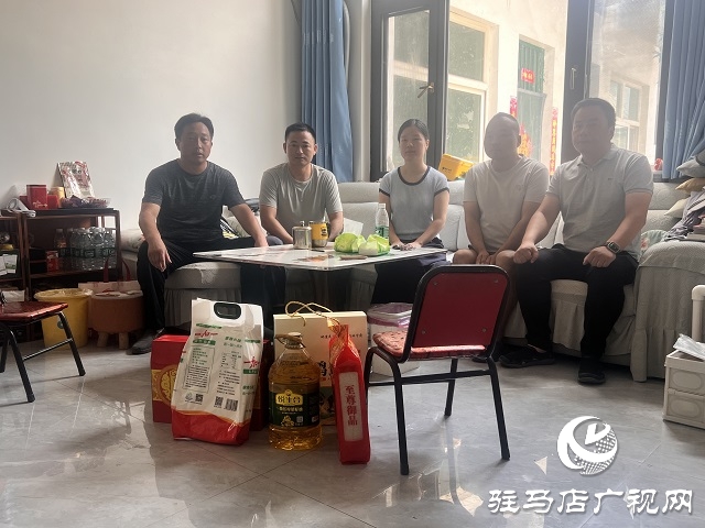 中國(guó)人壽財(cái)險(xiǎn)駐馬店中支開展八一節(jié)前慰問活動(dòng)