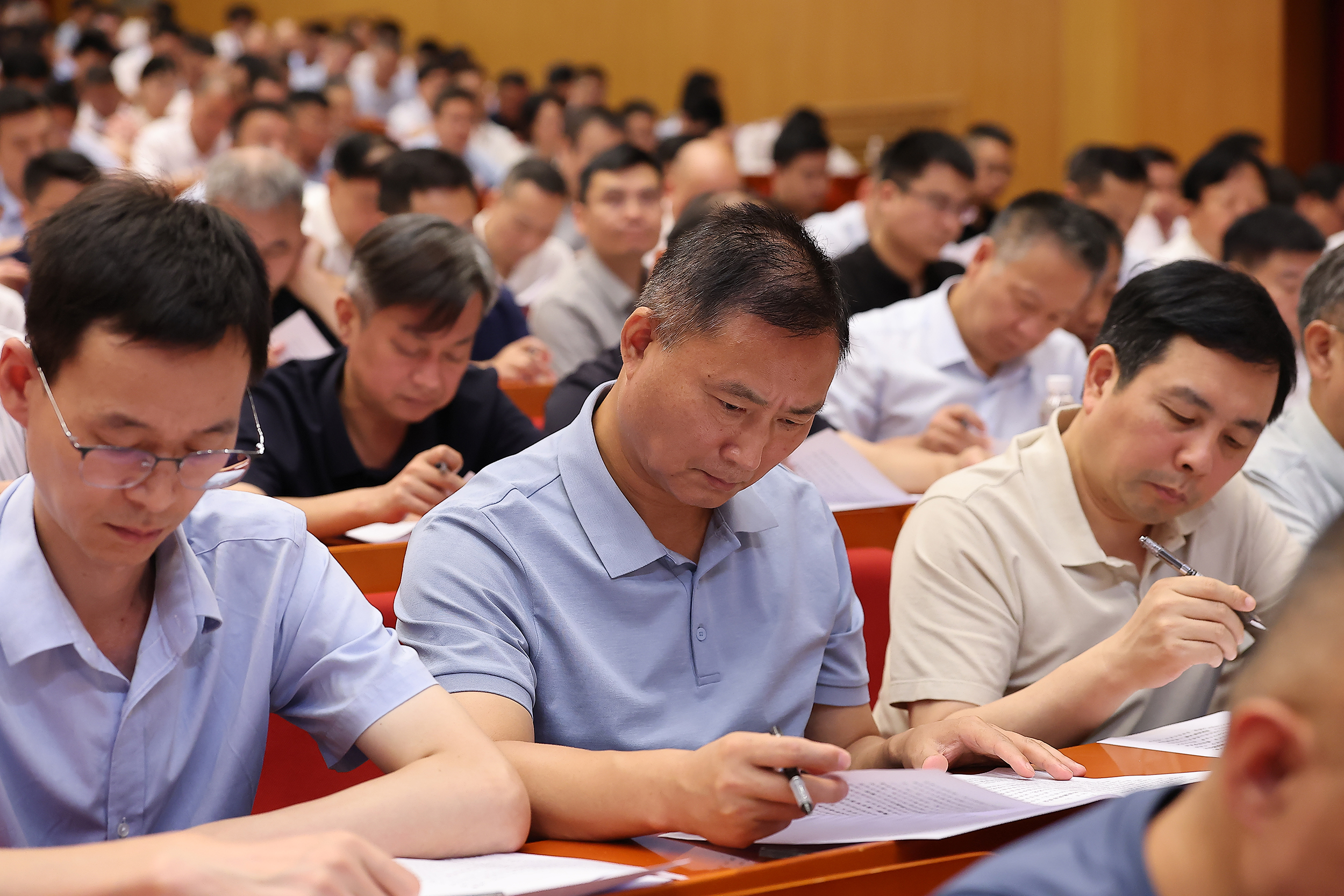 豫政快報 | 企業(yè)給廳局打分？這場大會有看點！