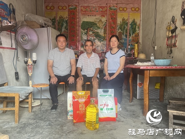 中國(guó)人壽財(cái)險(xiǎn)駐馬店中支開展八一節(jié)前慰問活動(dòng)