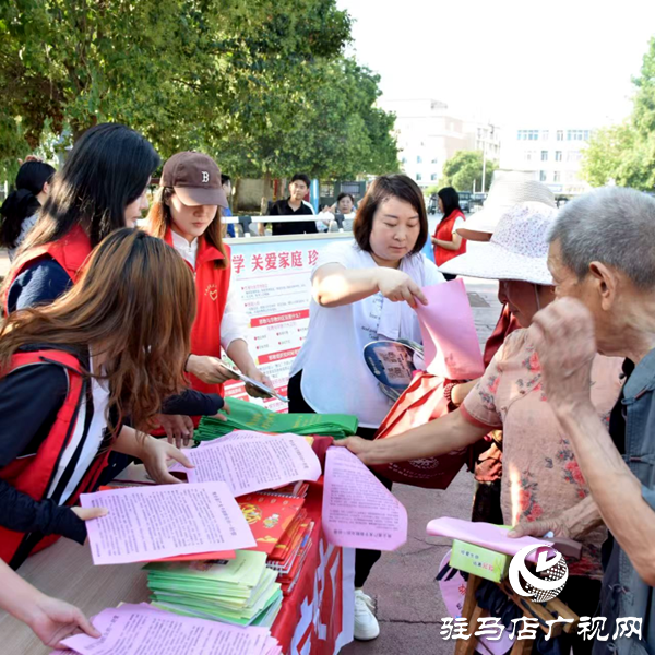 平輿縣委政法委扎實推進反邪教宣傳活動