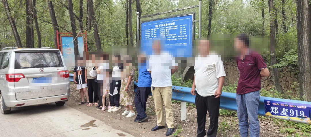 遂平交警敲安全警鐘:超員三人 罰兩百記三分