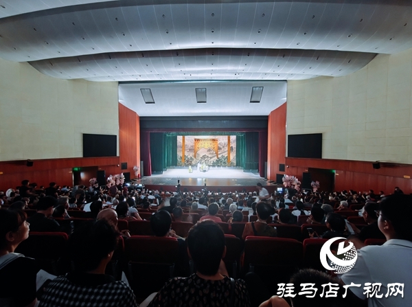 黃河戲劇節(jié)經(jīng)典豫劇《必正與妙?！妨料嗥捷浛h文化藝術(shù)中心