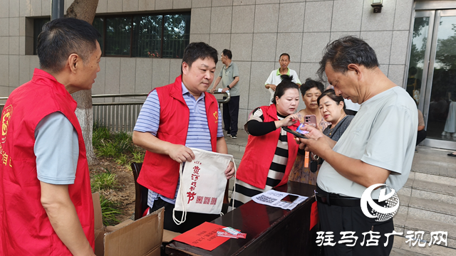駐馬店：黨員先鋒護(hù)航黃河戲劇節(jié) 志愿服務(wù)彰顯擔(dān)當(dāng)本色