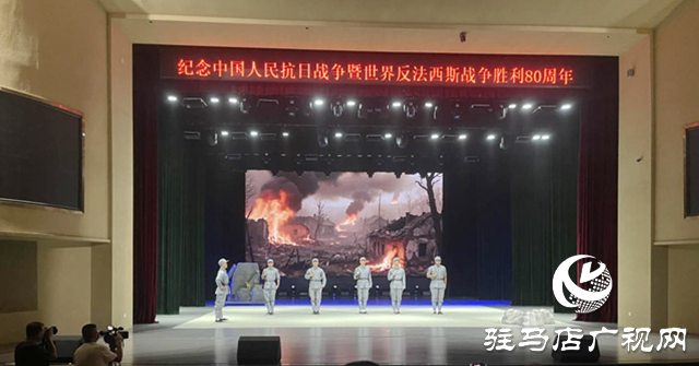 驛城區(qū)原創(chuàng)雜技情景劇《烽火少年》上演