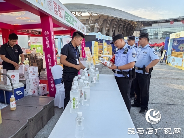 開發(fā)區(qū)公安全力護(hù)航“黃河戲劇節(jié)”彰顯責(zé)任擔(dān)當(dāng)