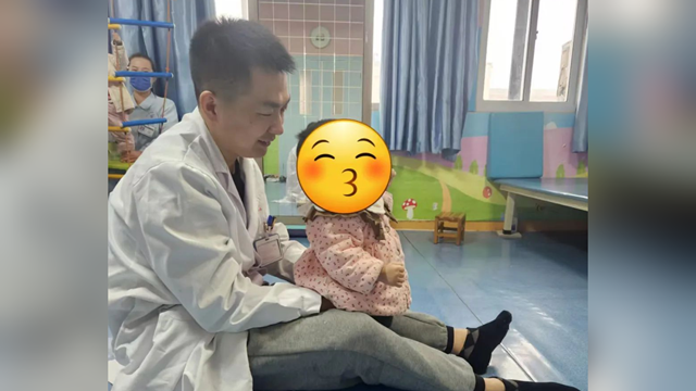  駐馬店市第一人民醫(yī)院：一面錦旗一份信賴，見證特殊兒童的成長蛻變