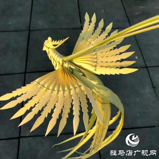  駐馬店市總工會“美生活”課程：草編藝術(shù)點亮職工周末