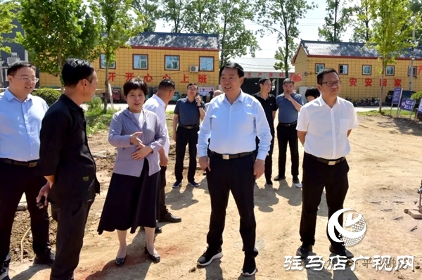 平輿縣8000余名黨員干部每周三準(zhǔn)時(shí)參加“四大攻堅(jiān)日”激活治理新效能