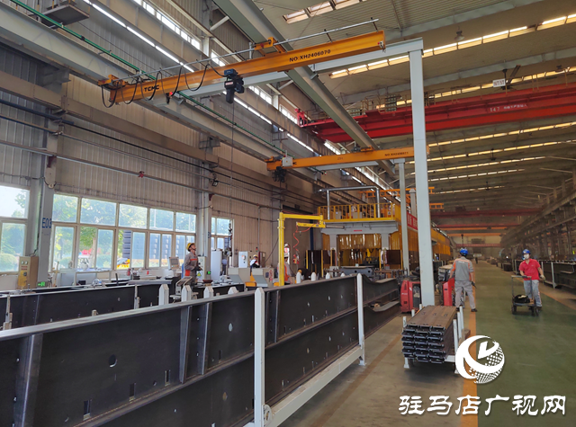 駐馬店中集華駿車輛有限公司：數(shù)字化賦能傳統(tǒng)行業(yè) 加快重塑企業(yè)核心競爭力