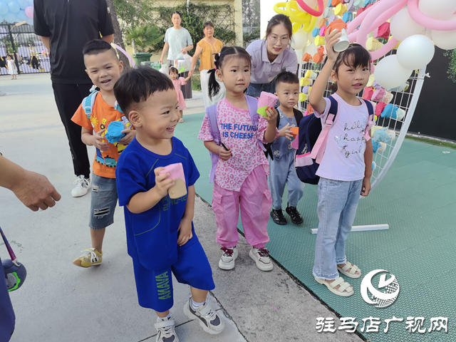  萌娃啟航 童夢(mèng)初綻——開發(fā)區(qū)第十幼兒園刁莊分園隆重舉行開學(xué)典禮