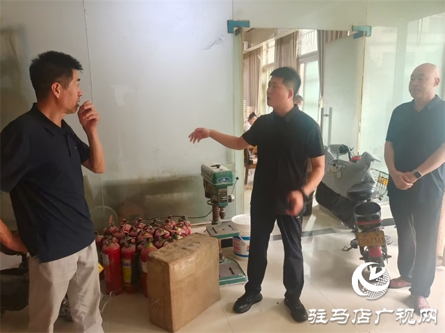  駐馬店經(jīng)濟(jì)開發(fā)區(qū)開源辦事處深入轄區(qū)產(chǎn)業(yè)園及農(nóng)貿(mào)市場開展消防安全隱患檢查