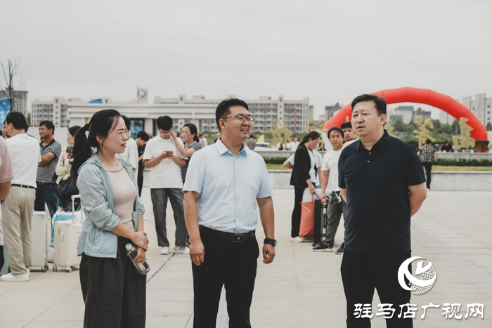 駐馬店幼兒師范高等專(zhuān)科學(xué)校喜迎2025級(jí)新生報(bào)到入學(xué)