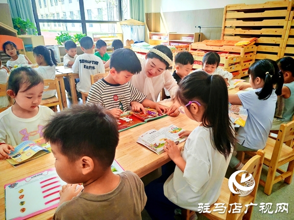 【育見新力量】平輿縣第四幼兒園副園長張春煥：28年幼教堅(jiān)守 以愛與奉獻(xiàn)點(diǎn)亮童心