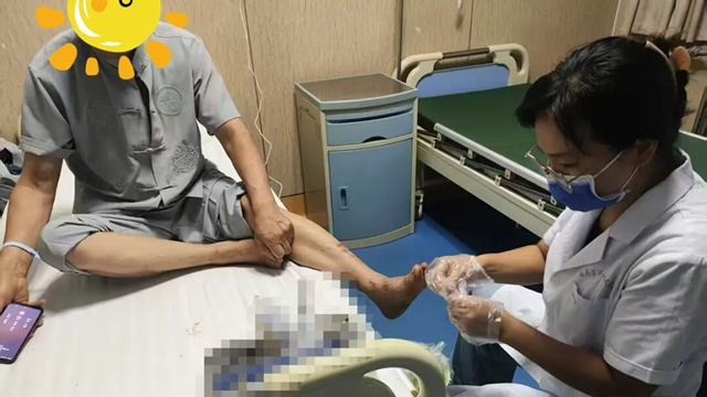   駐馬店市第一人民醫(yī)院：兩年時(shí)間一面錦旗，見證愛與信任的雙向奔赴！