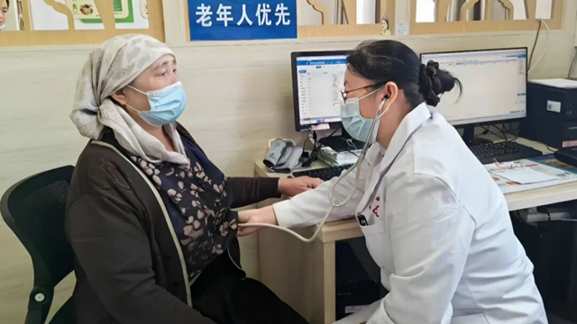  駐馬店市第一人民醫(yī)院：白衣穿梭巴里坤，豫哈情深架心橋