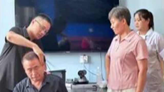  “健康中原行•大醫(yī)獻(xiàn)愛心”駐馬店市中醫(yī)院骨病科健康科普巡講團(tuán)隊(duì)走進(jìn)基層醫(yī)院