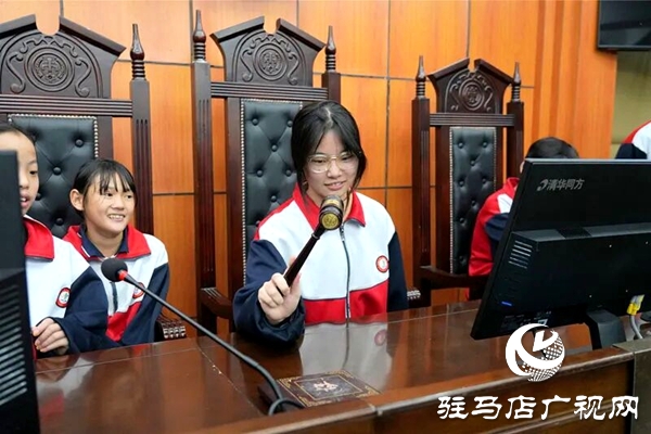 平輿縣人民法院：解鎖“開學第一課”新上“法”