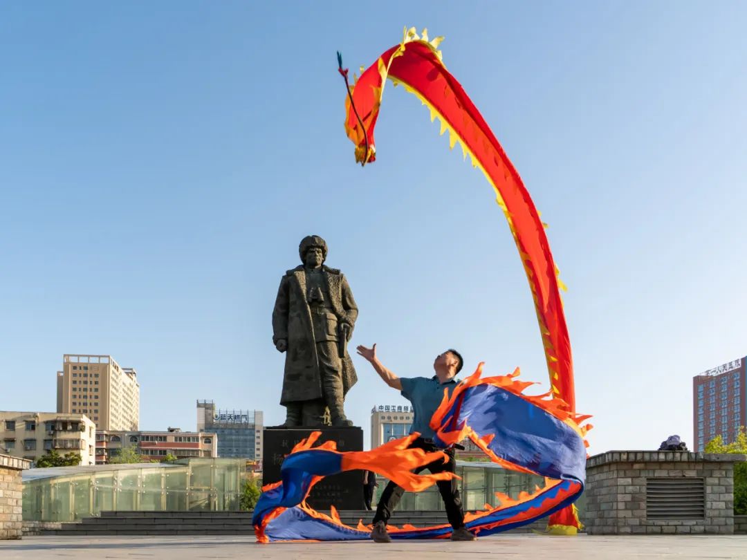 線上展｜銘記烽火鑄忠魂 藝韻傳薪頌英雄——駐馬店市紀(jì)念抗戰(zhàn)勝利80周年、楊靖宇將軍誕辰120周年美術(shù)書法攝影藝術(shù)展（五）