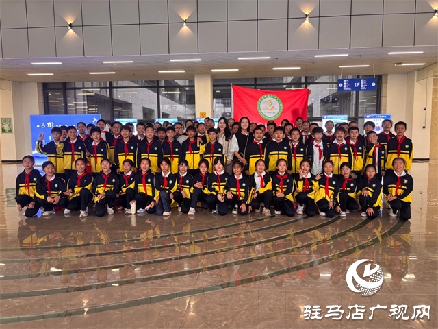  聚焦科普制造 感受科技魅力---- 第三十三小學(xué)參觀黃淮學(xué)院工程技術(shù)中心研學(xué)活動